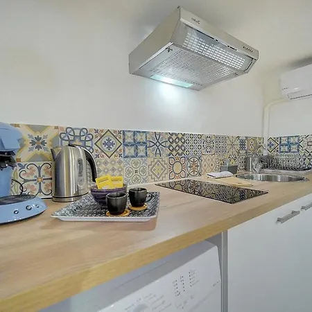 #31 Comfy Place In The Old Town Balcony & Ac 2min To Apartment