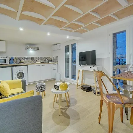 Apartamento #31 Comfy Place In The Old Town Balcony & Ac 2min To