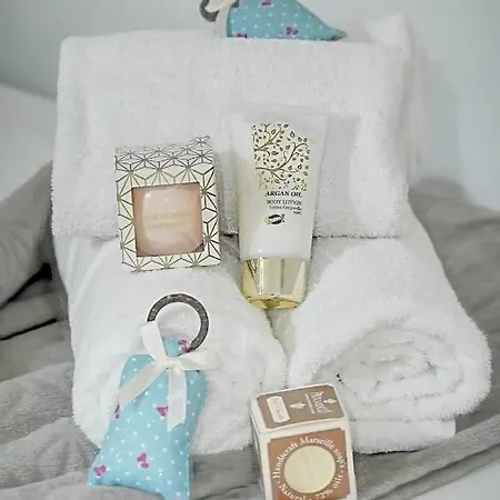 #31 Comfy Place In The Old Town Balcony & Ac 2min To